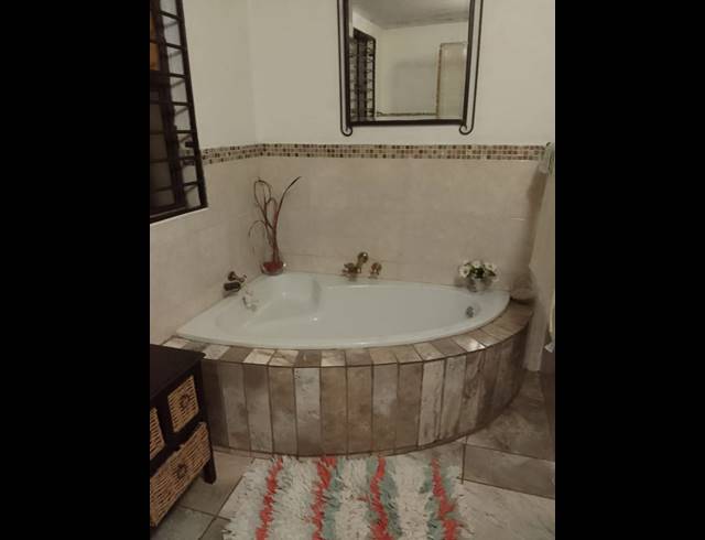 3 BEDROOM PROPERTY TO RENT IN FLORIDA